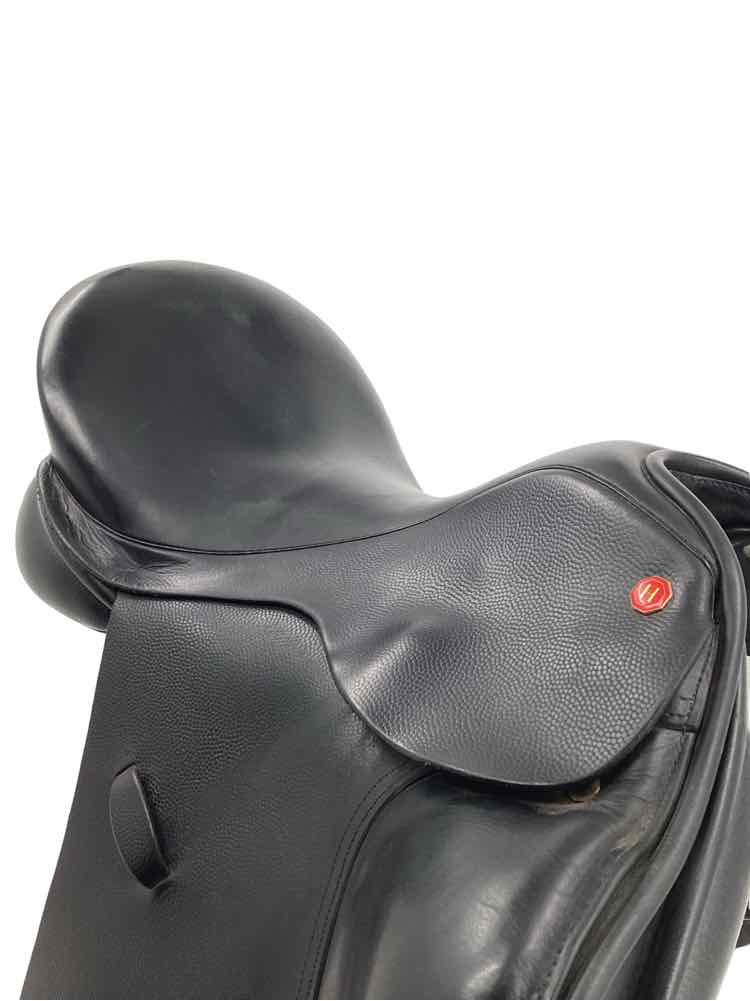 18" Hastilow Concept adjustable tree wool flock used dressage saddle
