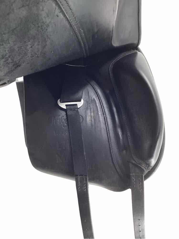 17.5" Trilogy used dressage saddle