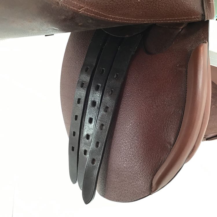 17" St Lourdes used close contact saddle B