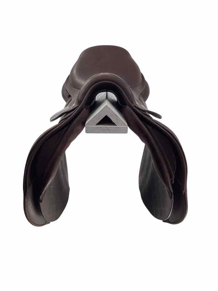 17.5" CWD SEO3 used close contact saddle with cover