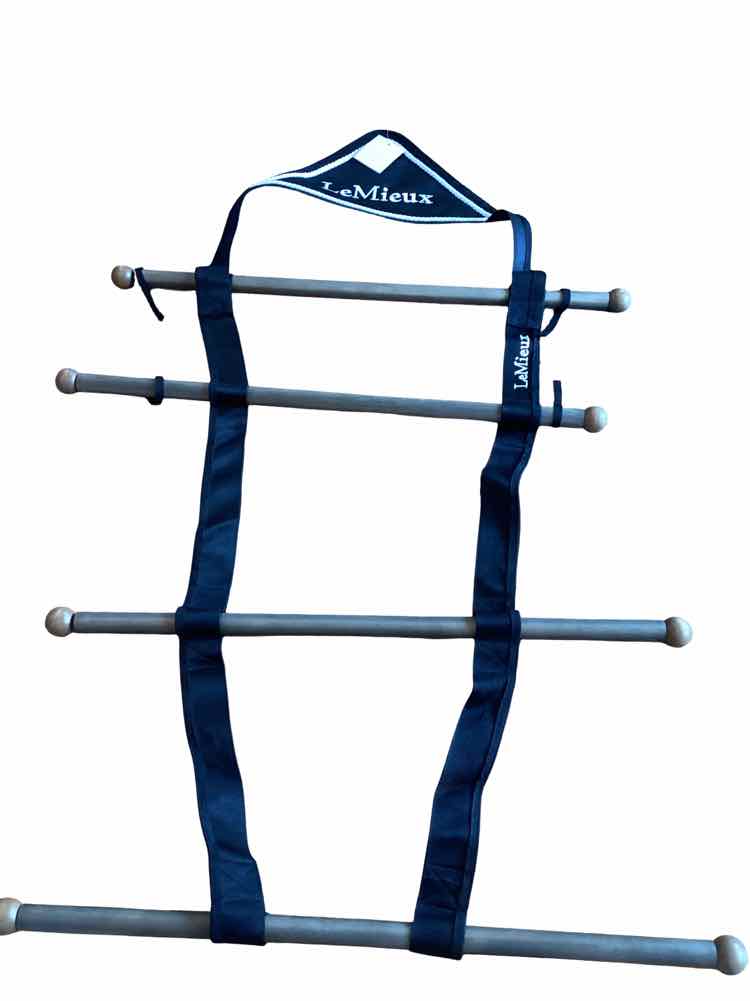 LeMieux blanket rack in black New B