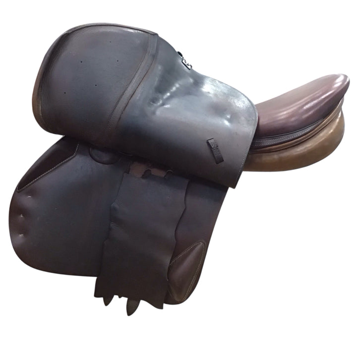 17.5" Devoucoux Socoa Medium Used Hunter/Jumper Saddle - H
