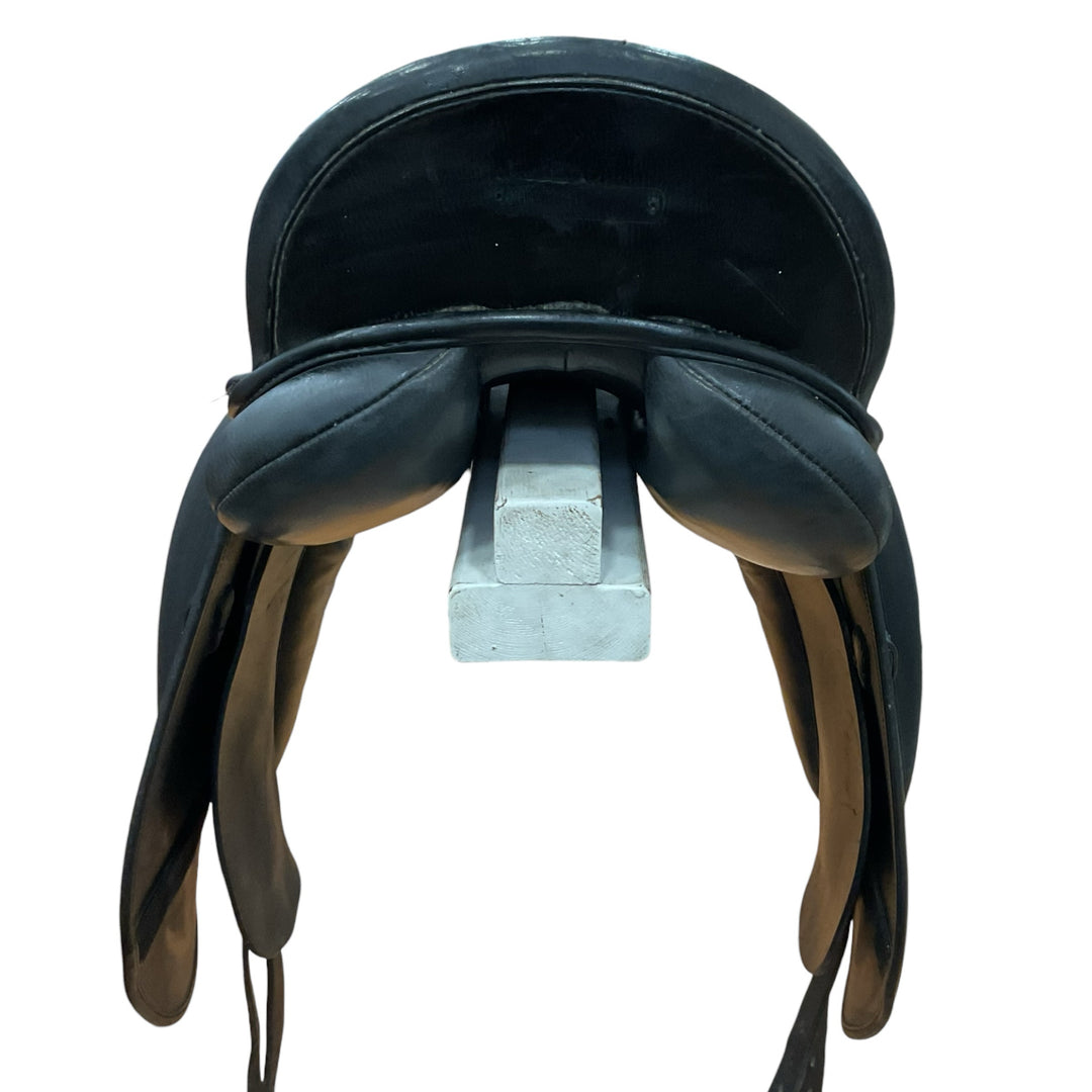 17.5" Warendorf Medium Used Dressage Saddle - H