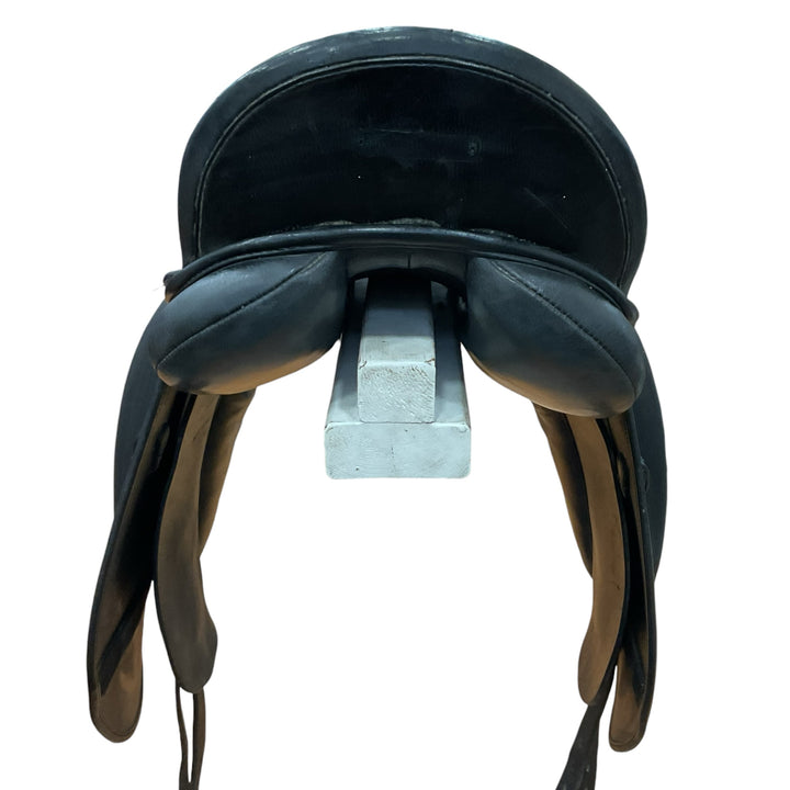 17.5" Warendorf Medium Used Dressage Saddle - H