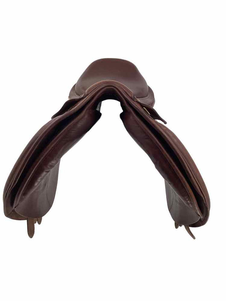 17.5" Bates used close contact saddle B