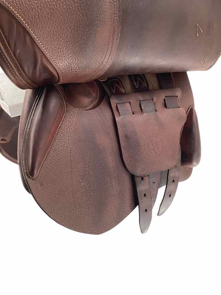 17" Arion close contact saddle