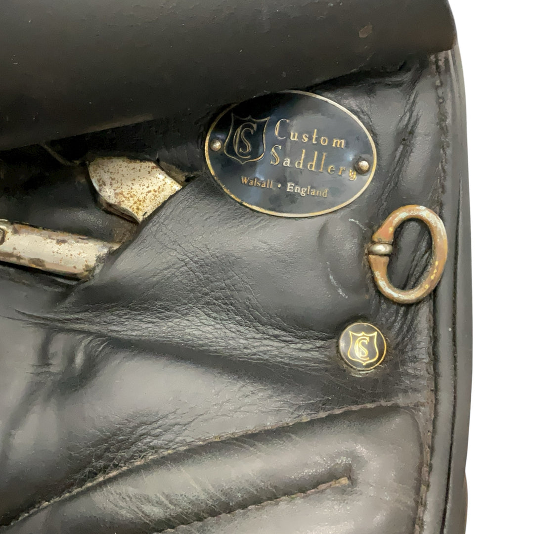 16.5" Custom Saddlery/Spirig 1874 28cm Med/Narrow Used Dressage Saddle - H