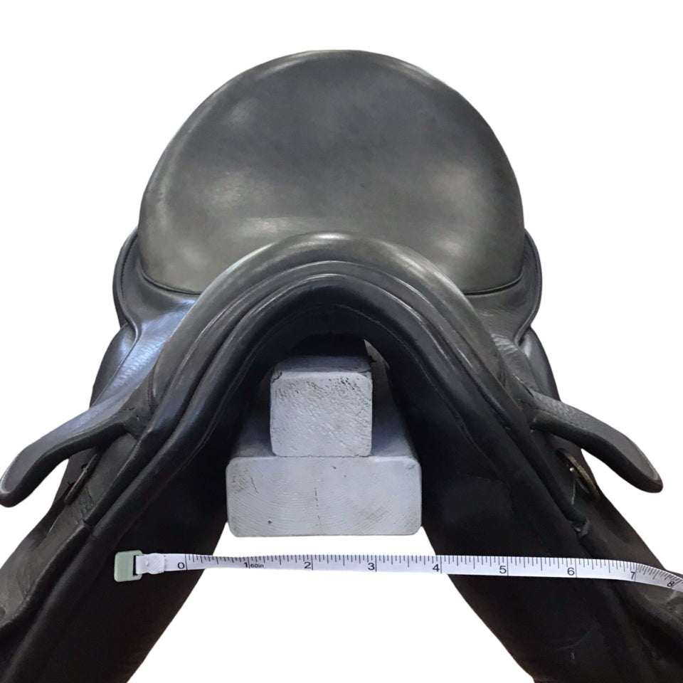 17.5" M. Toulouse Aachen Medium Used Dressage Saddle - H