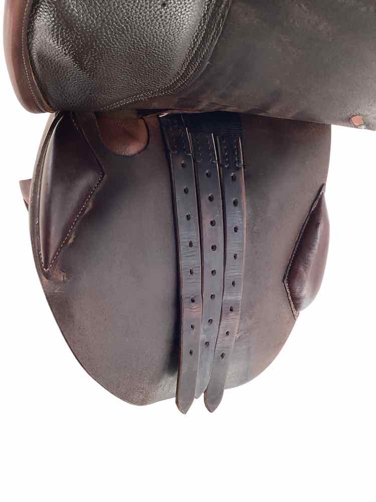 17.5" Heythrop Heritage used close contact saddle B