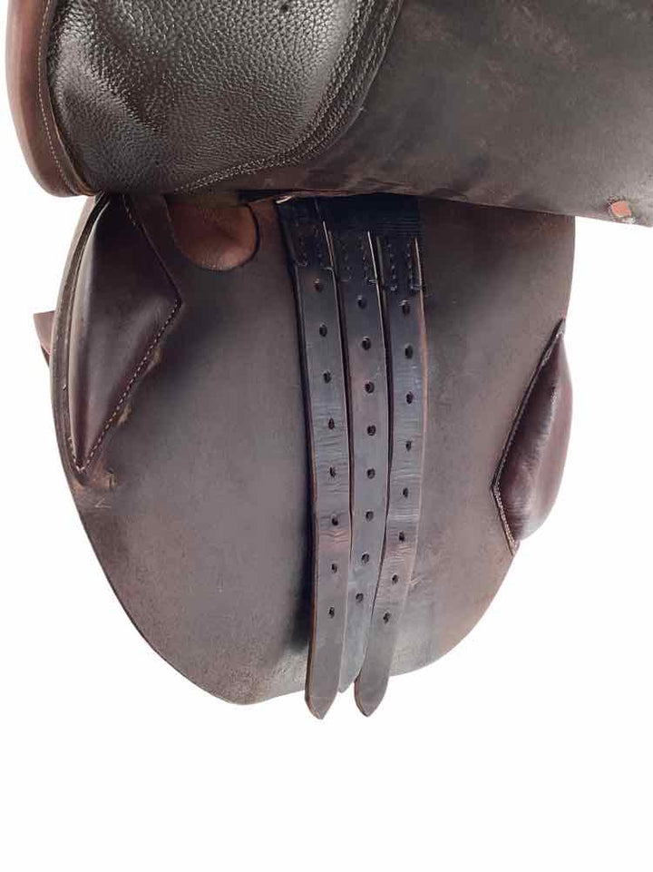 17.5" Heythrop Heritage used close contact saddle B