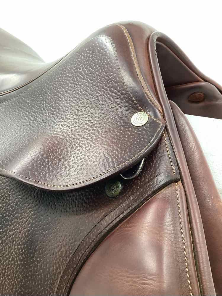 17" Arion close contact saddle