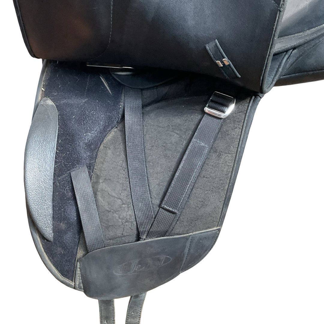 17.5" Wintec Isabell Adjustable Used Dressage Saddle