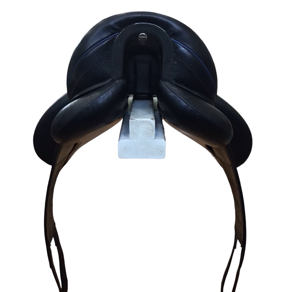 17" - 17.5" 002 Devoucoux Makila Harmonie Medium Used Dressage Saddle - H