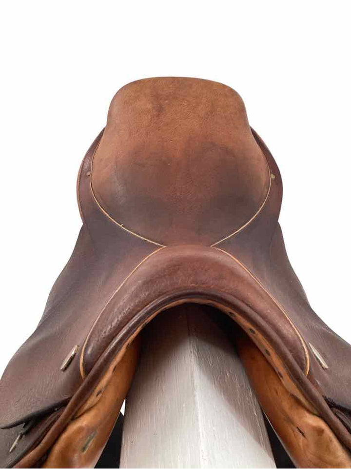 17" Jumpers used close contact saddle B