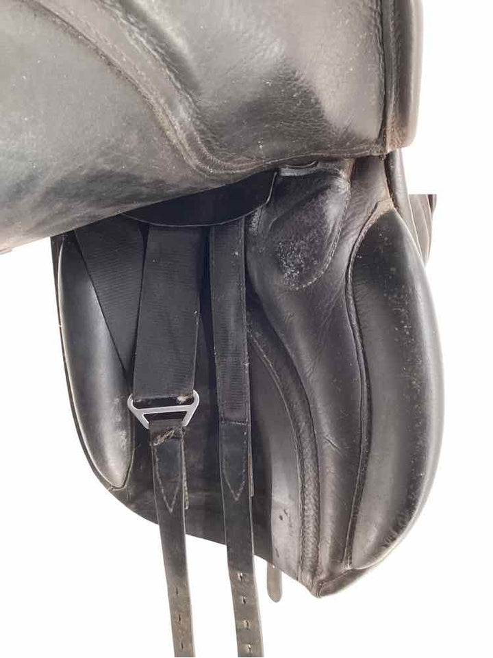 17.5" Black County used dressage saddle B