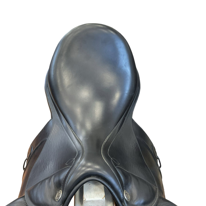 18" Prestige Venus K-New 33cm Medium Used Dressage Saddle