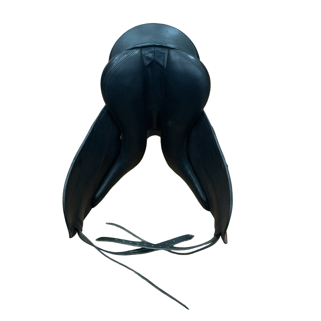 17.5" Fichtbauer Custom Medium Used Dressage Saddle
