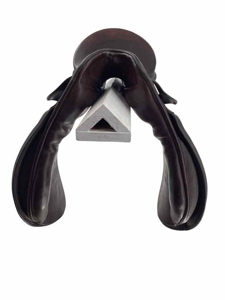 17" Kieffer used dressage saddle