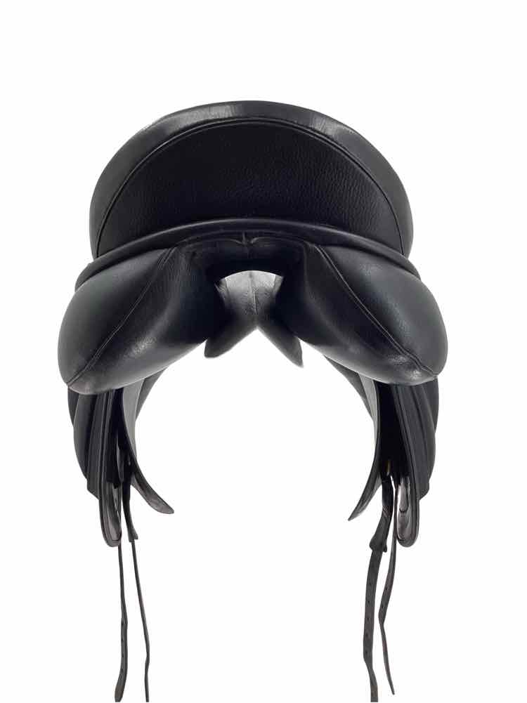 17.5" Hulsebos balance used dressage saddle reflocked 2024 B