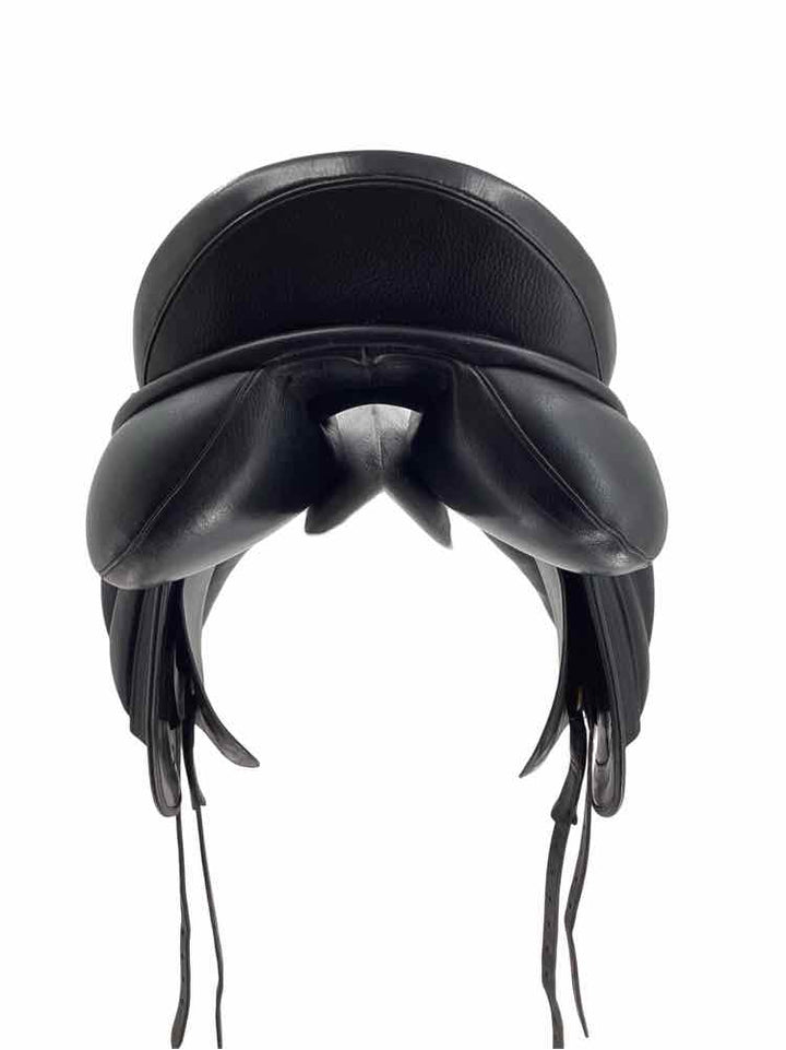 17.5" Hulsebos balance used dressage saddle reflocked 2024 B