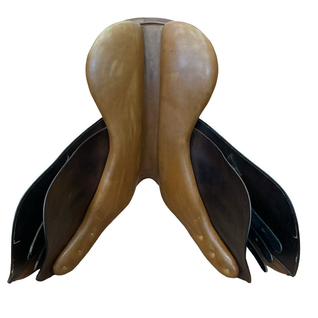 17" Beval Medium Used Hunter/Jumper Saddle