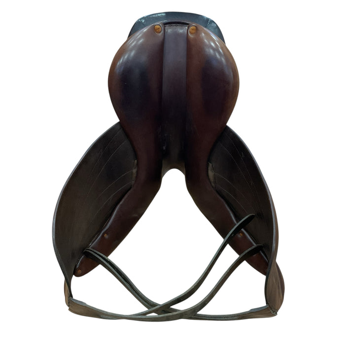 17" Butet Med/Narrow Used Dressage Saddle - H