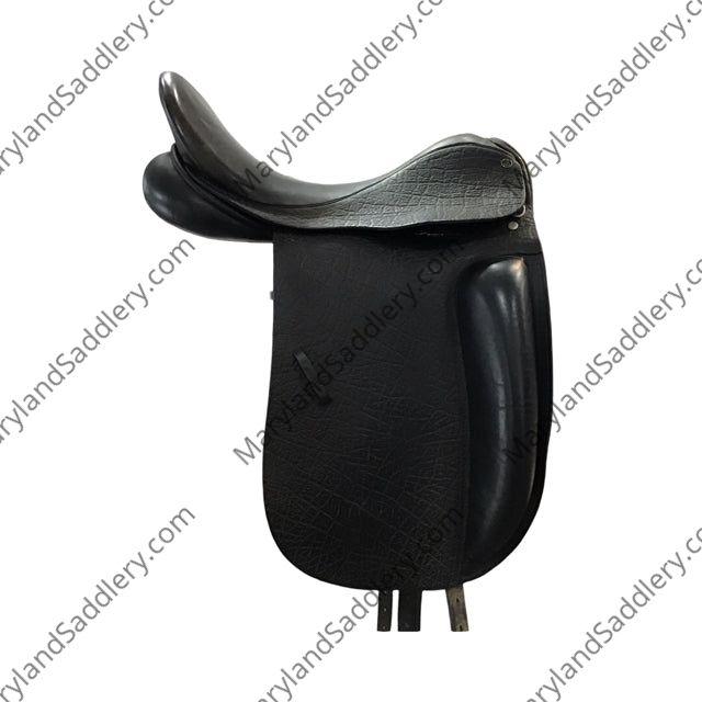 17.5" County Fusion Medium Tree Used Dressage Saddle - C