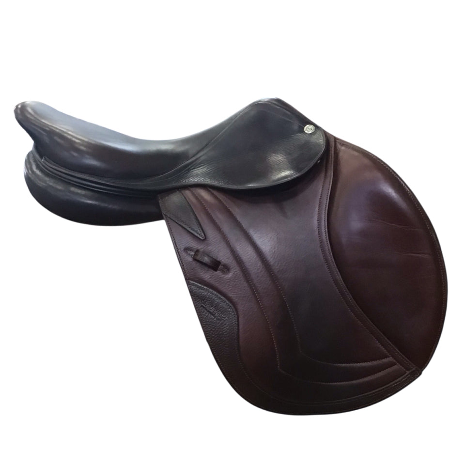 17.5" CWD SE03 Medium Used Hunter/Jumper Saddle - H