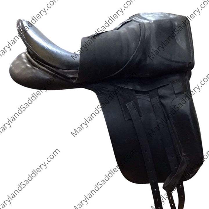 17.5" County Connection Narrow Used Dressage Saddle - H