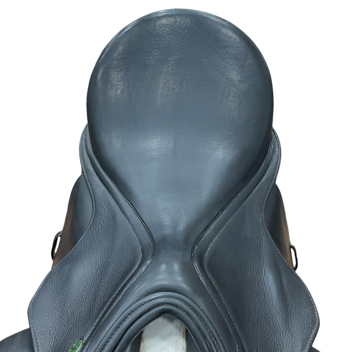 17.5" Warendorf Medium Used Dressage Saddle - H