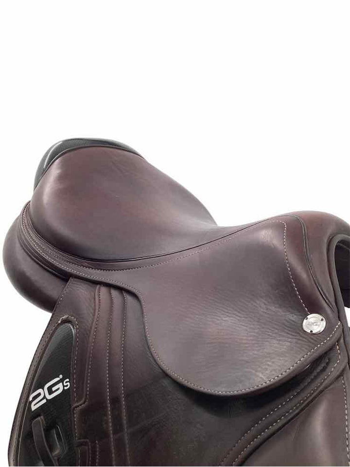 17" CWD used close contact saddle