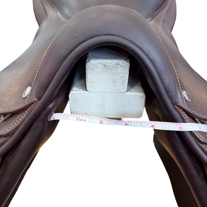 18" Devoucoux Biarritz O Medium Used Hunter/Jumper Saddle - H