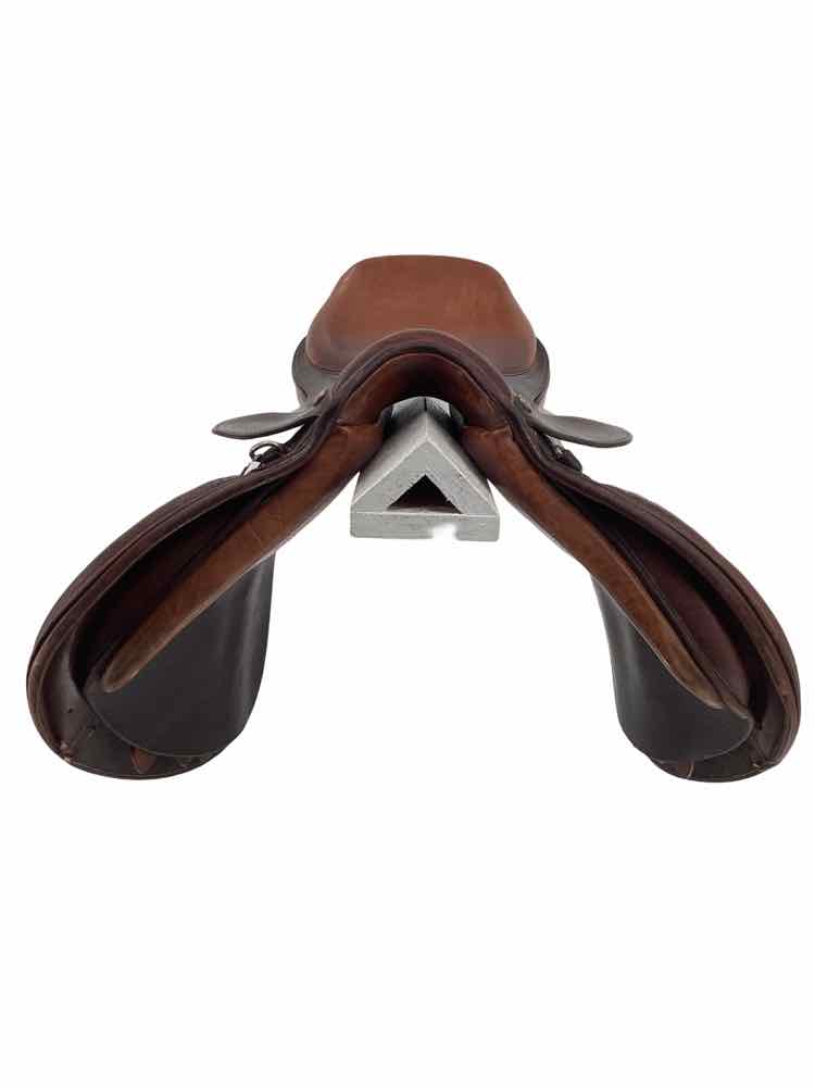 Childrens 15 3/4" Pessoa used close contact saddle B