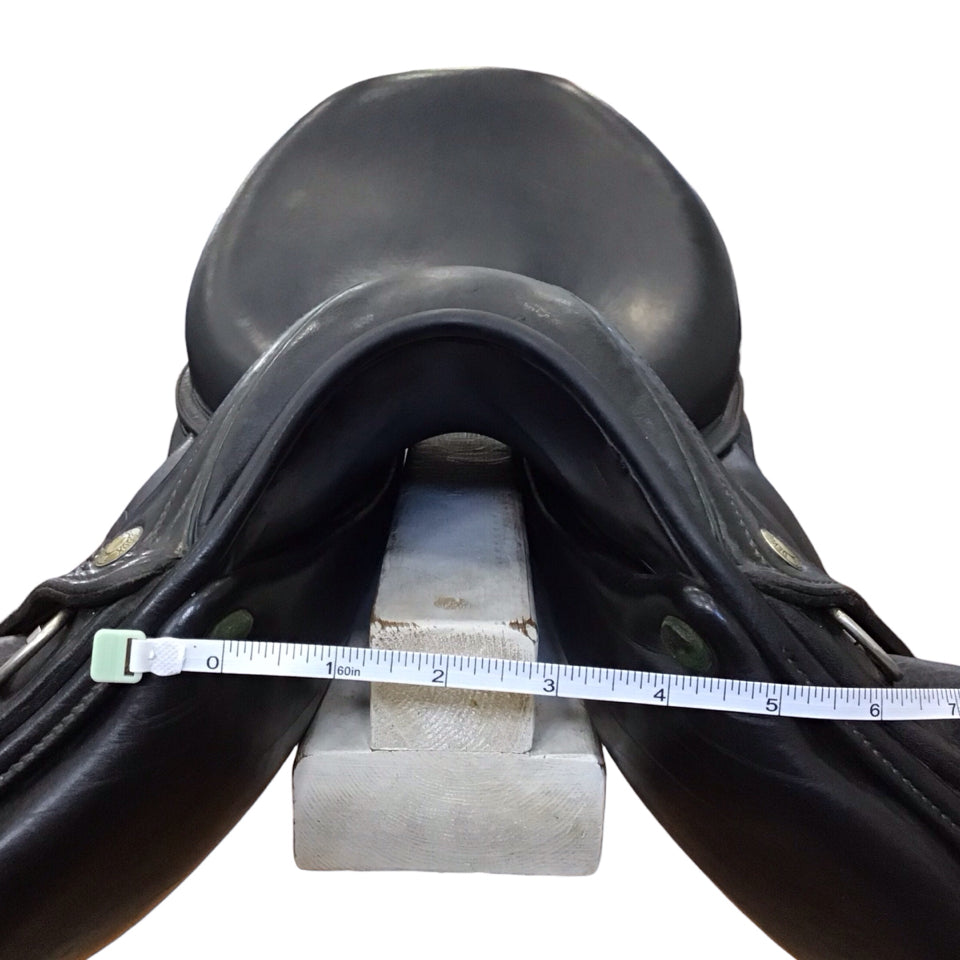 18" Devoucoux Makila Medium Used Dressage Saddle - H