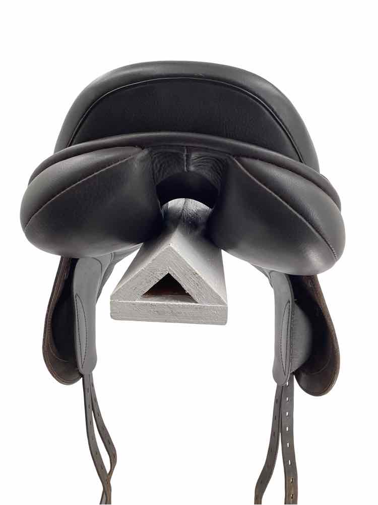 17" Black Country Mono flap wool used jumping saddle B