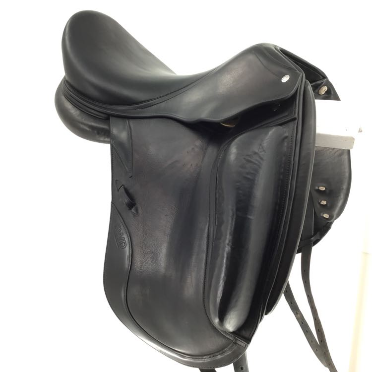 17.5" CWD 3XL flap used dressage saddle B