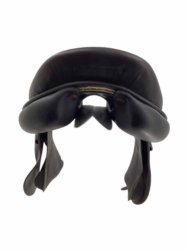 17.5" Volataire palm beach used close contact saddle B