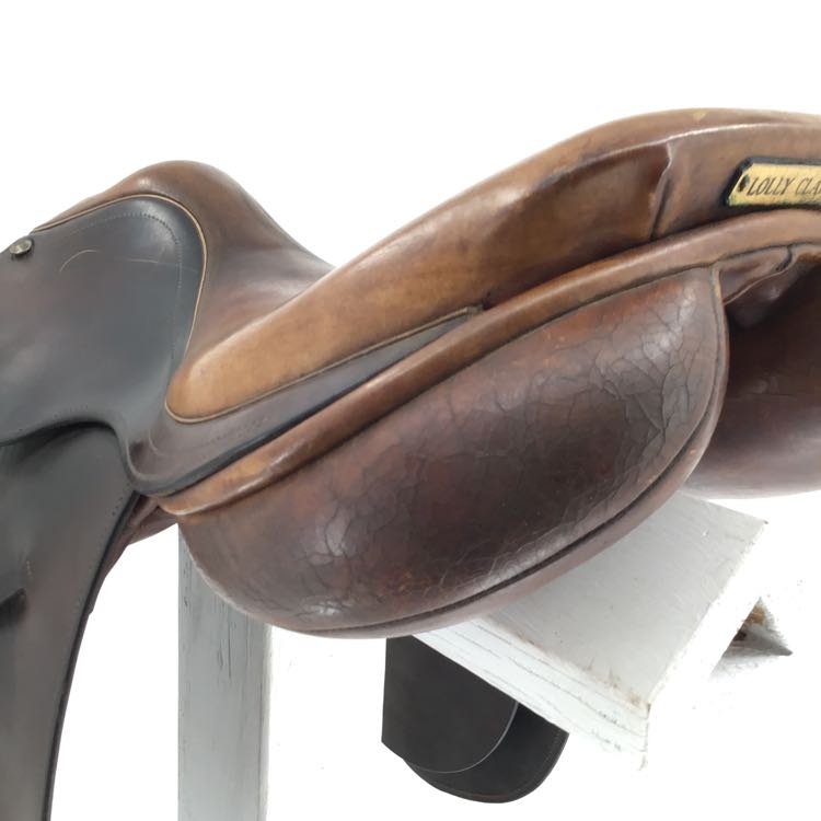 17.5" County used close contact saddle B