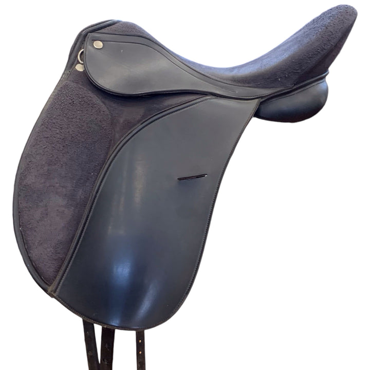 17.5" Tuffrider Synthetic Medium Used Dressage Saddle - H