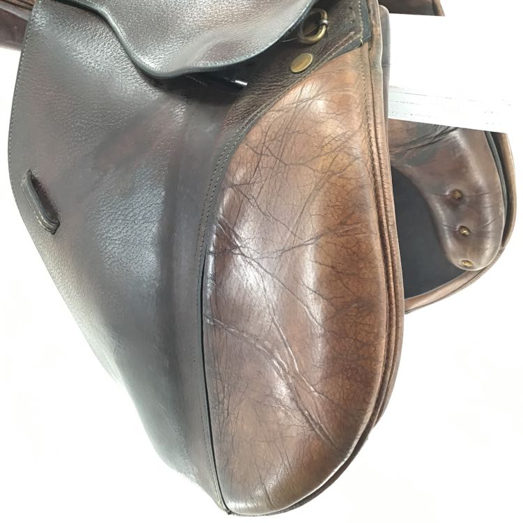 17.5" Beval used close contact saddle B