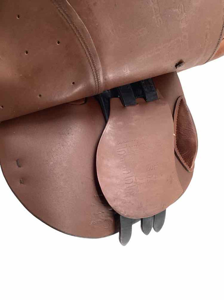 17.5" Stubben Zaria used close contact saddle B