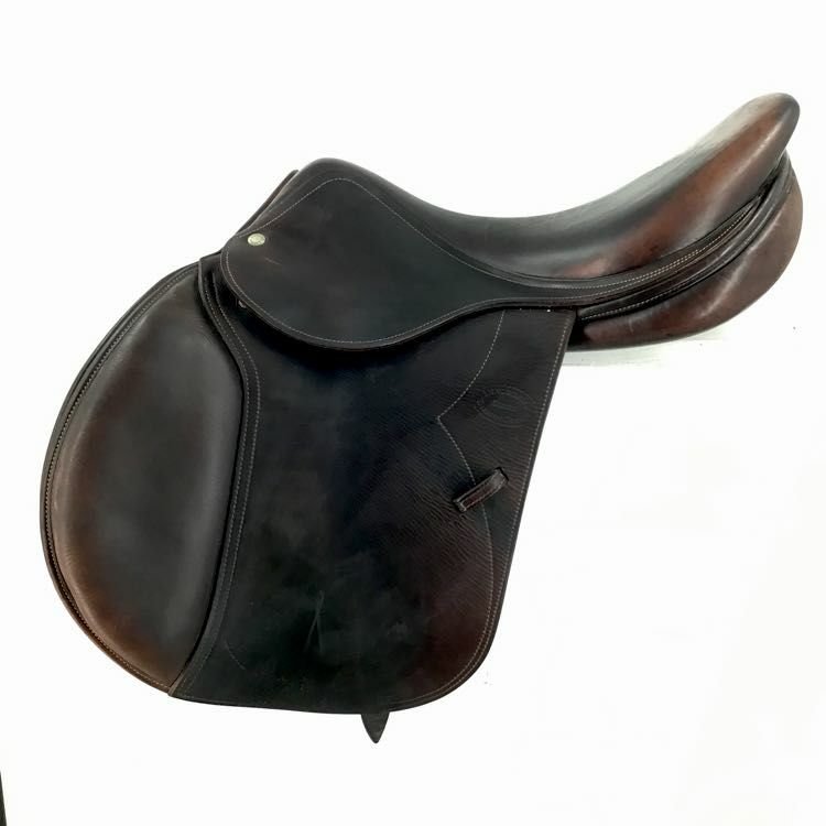 17" Devoucoux Biarritz Used Close Contact Saddle Short Flap with Med. Tree - B