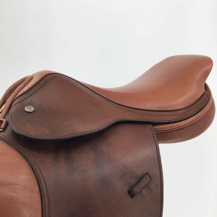 17" Crosby XL used close contact saddle B