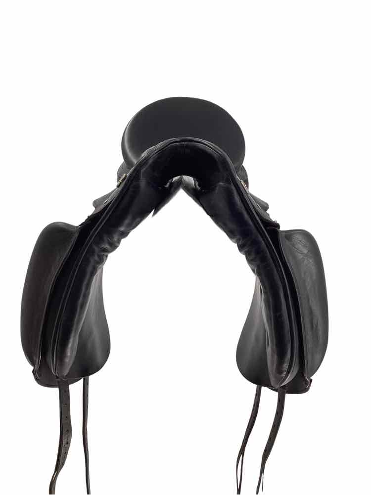 17.5" Kieffer used dressage saddle B