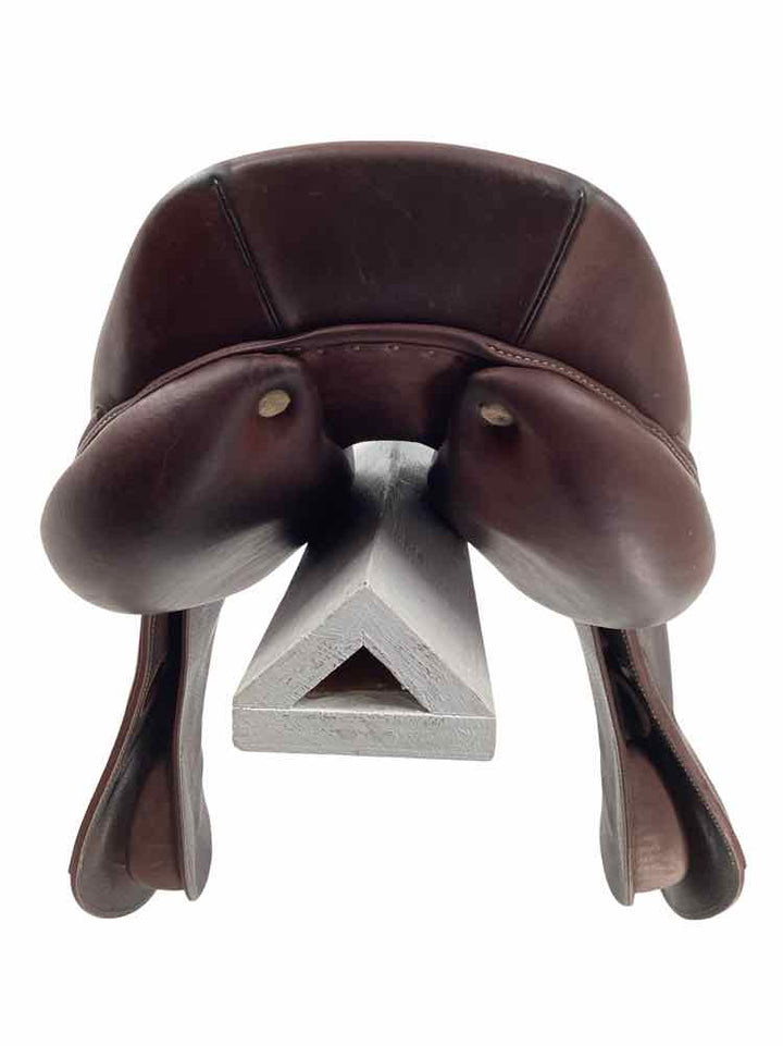 17.5" Antares Custom Comfort jump saddle used