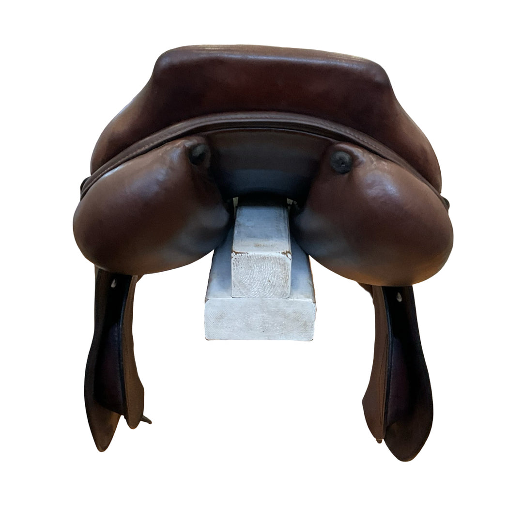 17" Equiline Scott Stewart Wide Used Hunter/Jumper Saddle