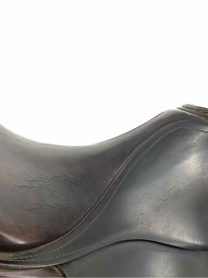 17" Kieffer used dressage saddle