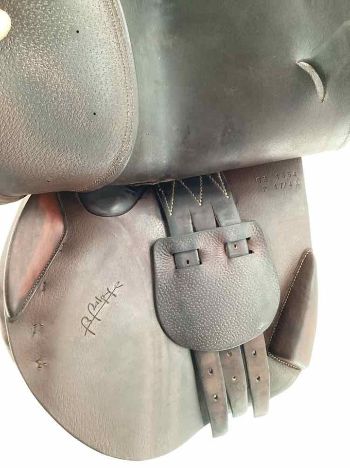 17" BDH used close contact saddle B