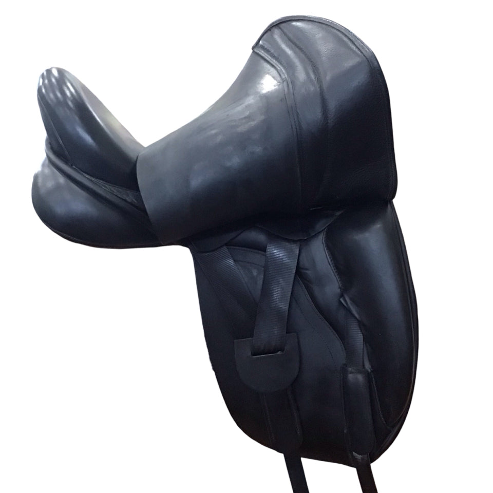 17.5" Hulsebos Dress CC Med/Wide Used Dressage Saddle - H
