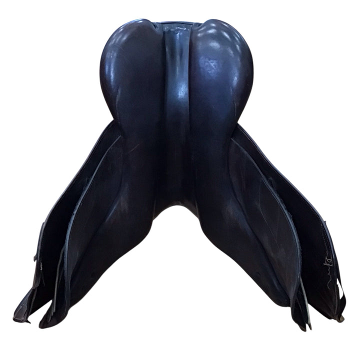 17.5" M. Toulouse Lucia II Wide Used Hunter/Jumper Saddle - H